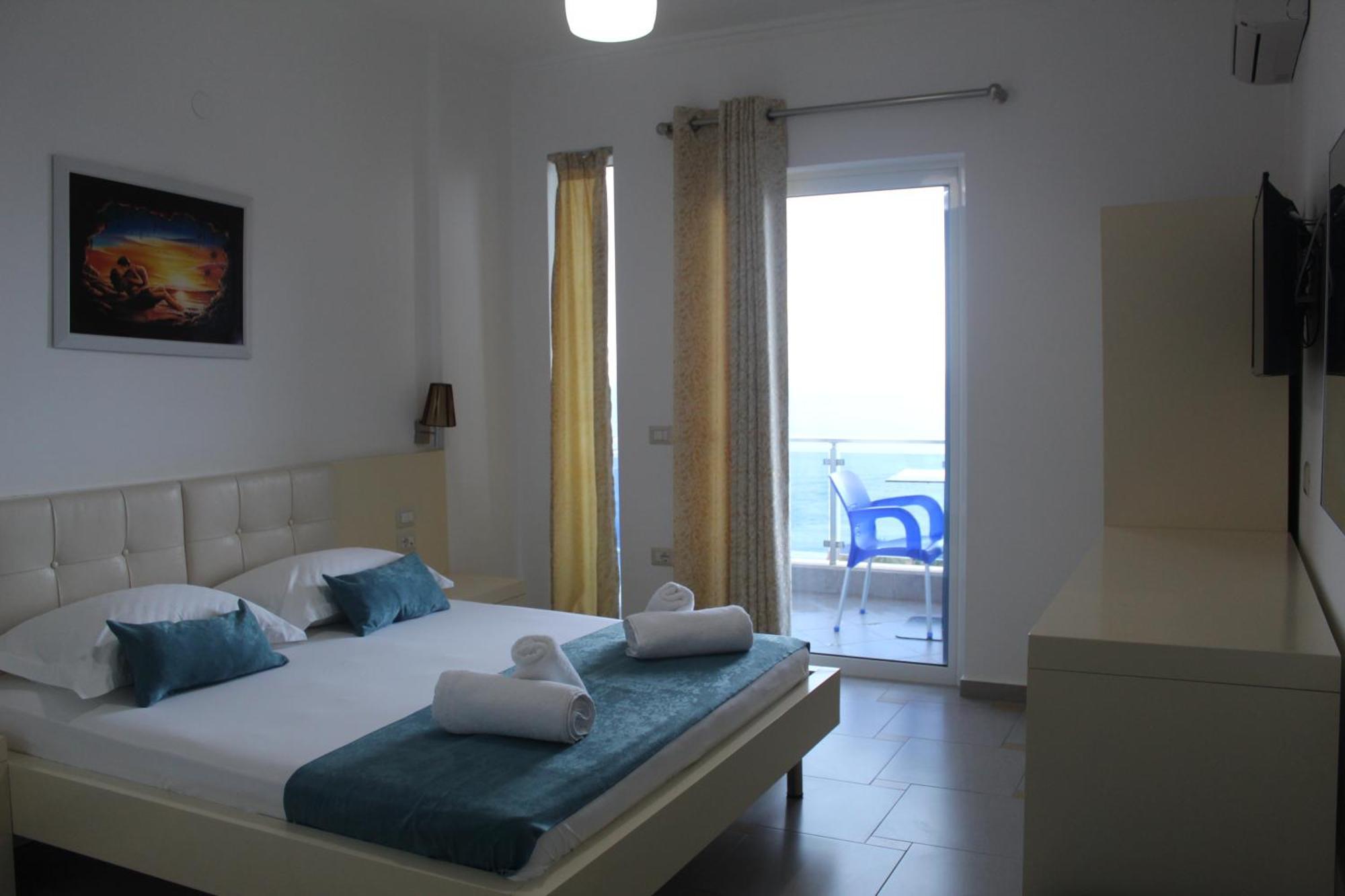 Hotel Agel Саранда Экстерьер фото
