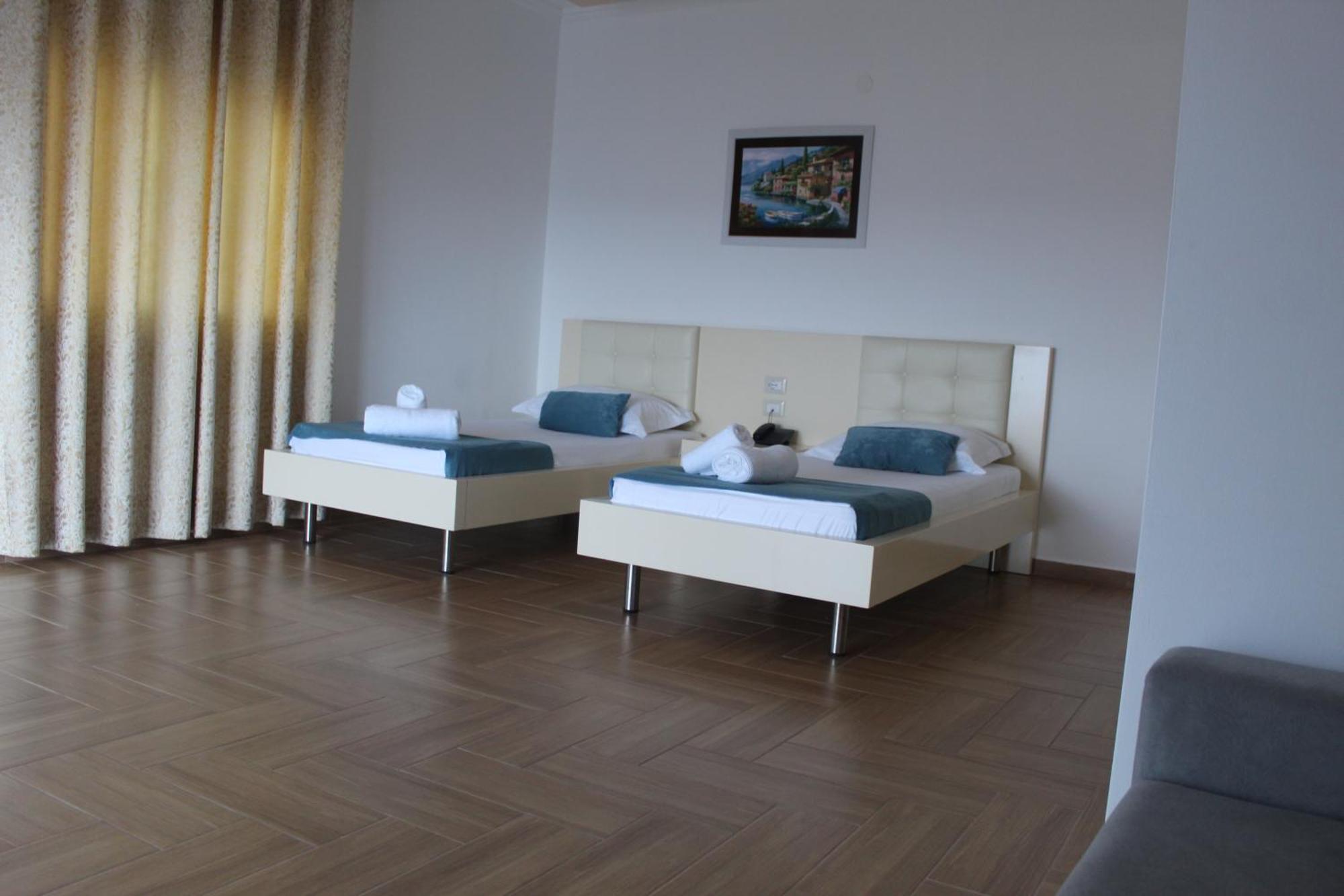 Hotel Agel Саранда Экстерьер фото