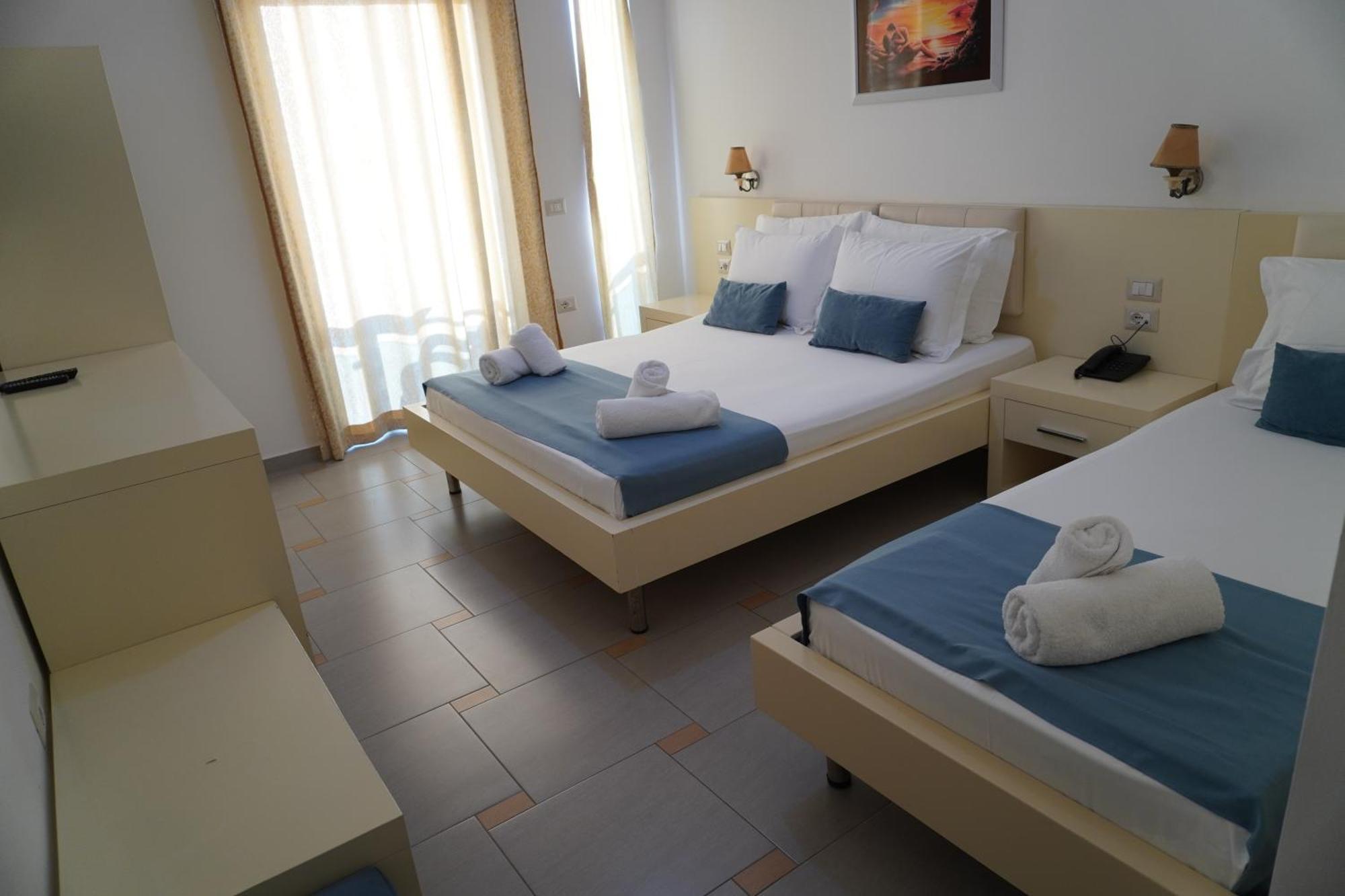 Hotel Agel Саранда Экстерьер фото